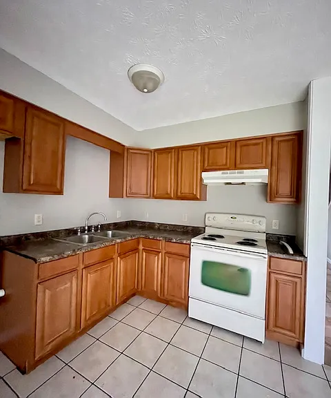 611 Wessor Ave #2 — Photo 2