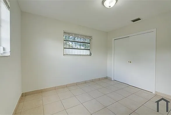 9393 NW 5th Ave #9393 — Photo 5