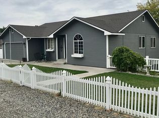 3011 S Everett St, Kennewick, WA 99337