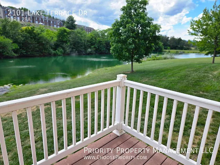 2101 Lake Terrace Dr — Photo 20