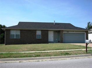 4136 W Madison St, Springfield, MO 65802