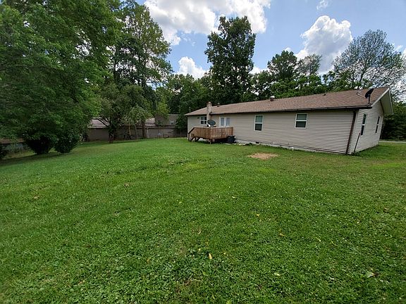 3rd image of 100 Merrywood Ln