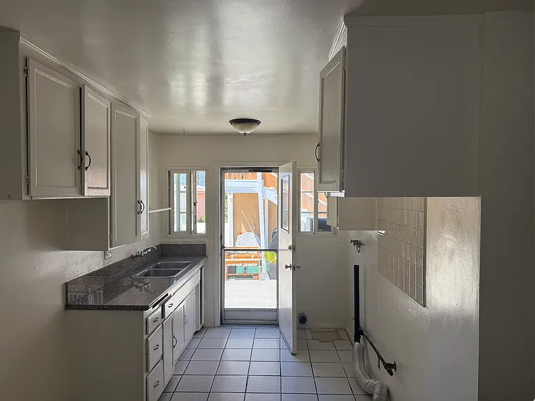 8919 Reading Ave #8919 — Photo 2