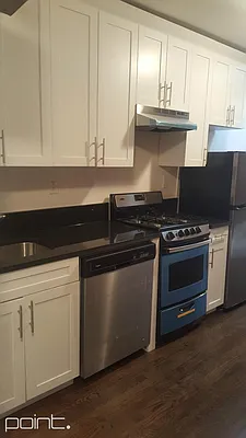 Rented by Point NYC | media 23