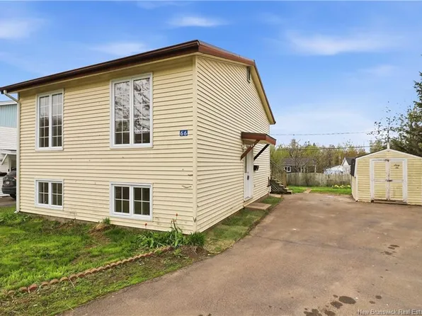 66 Braeburn Cres, Moncton, NB E1E 2L6