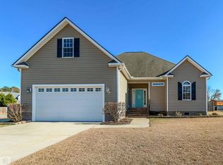 120 Autumn Ridge Dr, Pikeville, NC 27863