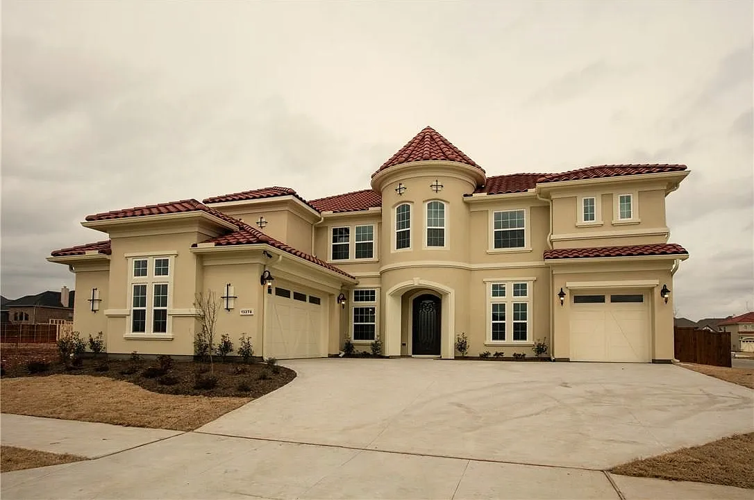 4 bed, 4020 sqft, $4,850 — Photo 1