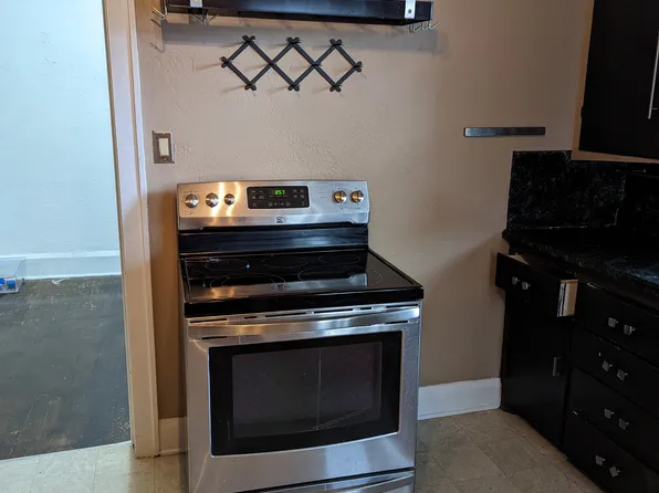 157 Hoyt St, Fond Du Lac, WI 54935