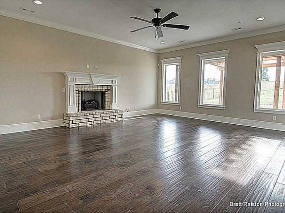 4th image of 2038 Riverfront Ln
