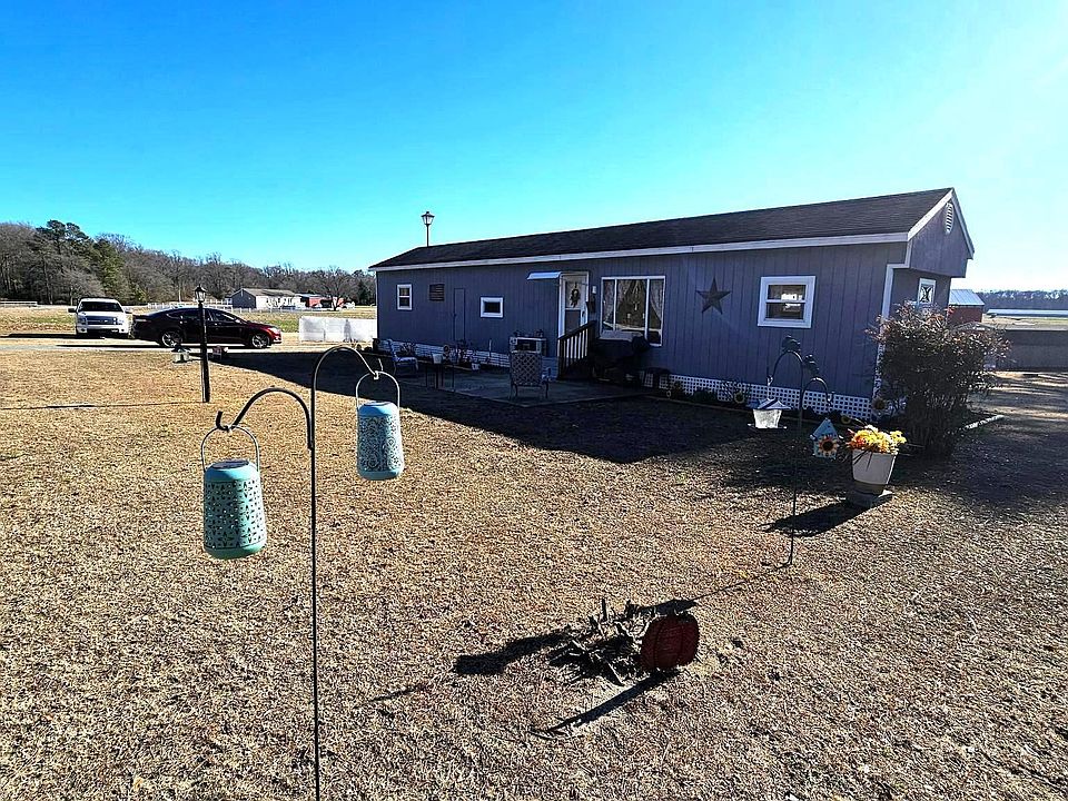 1st image of 36986 Wells Ln