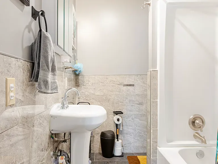 Full bathroom