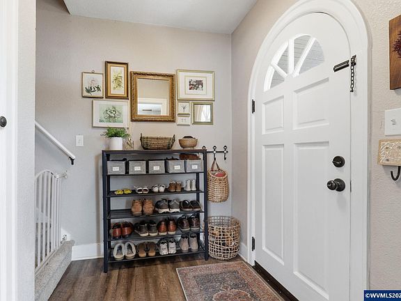 5th image of 489 D St