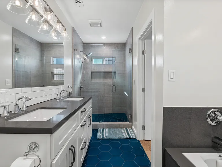 1001 N Rampart Blvd — Photo 13