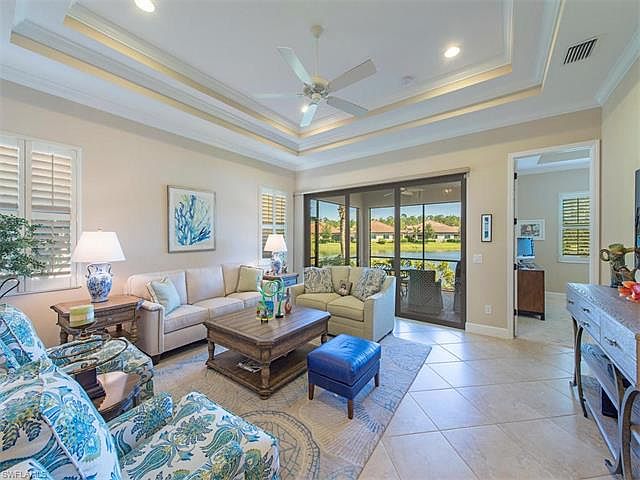 1st image of 9512 Isla Bella Cir