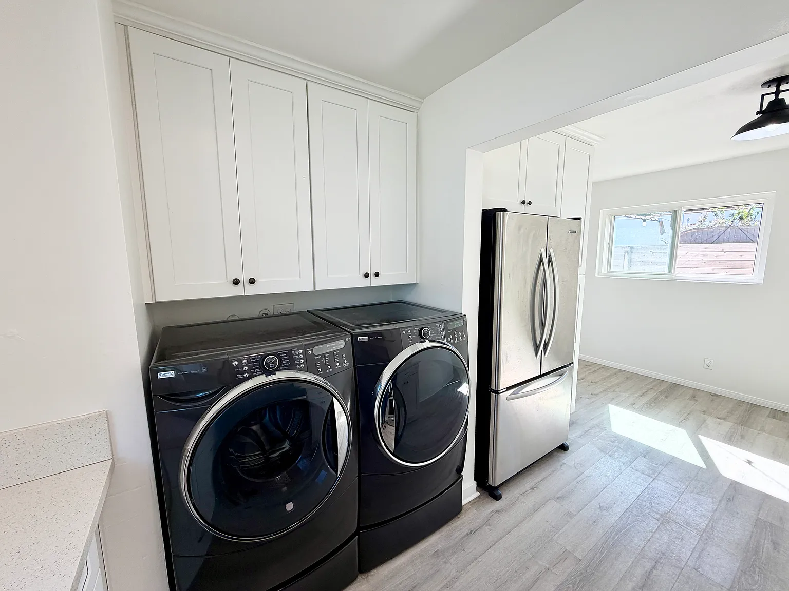 2 bed, 1100 sqft, $3,750 — Photo 3