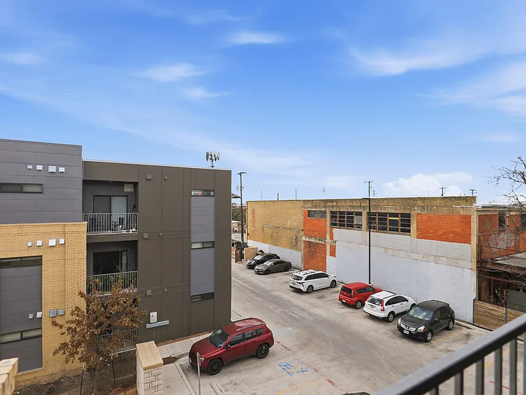 711 S Frio St #1203 — Photo 24