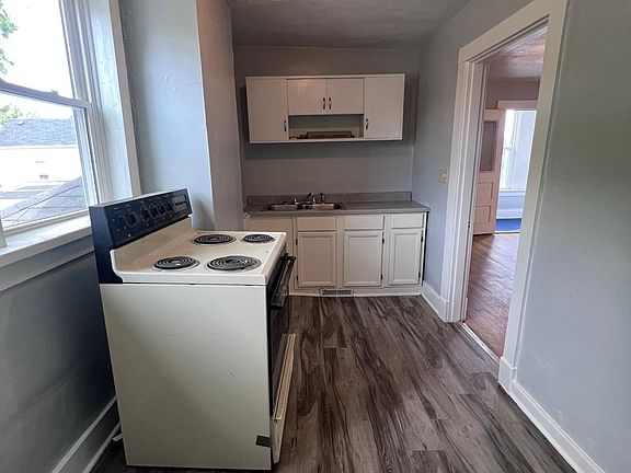 3rd image of 508 W High St