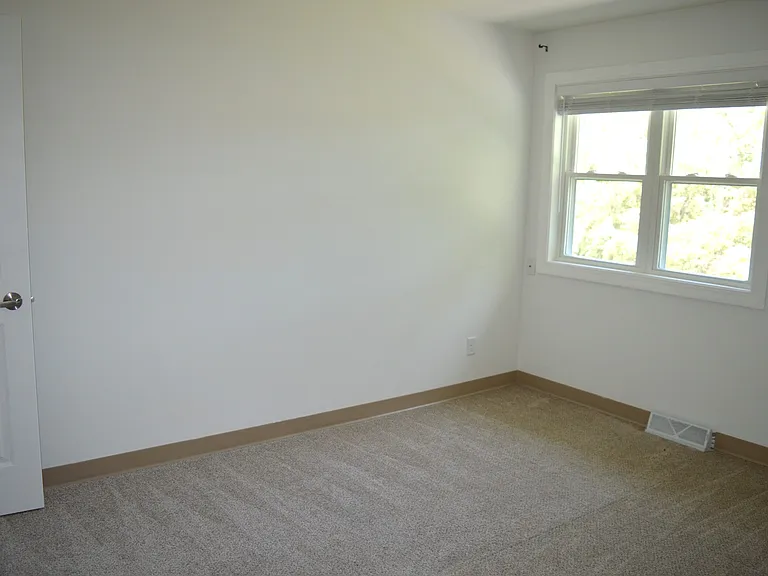 2305 McKenna Blvd — Photo 9