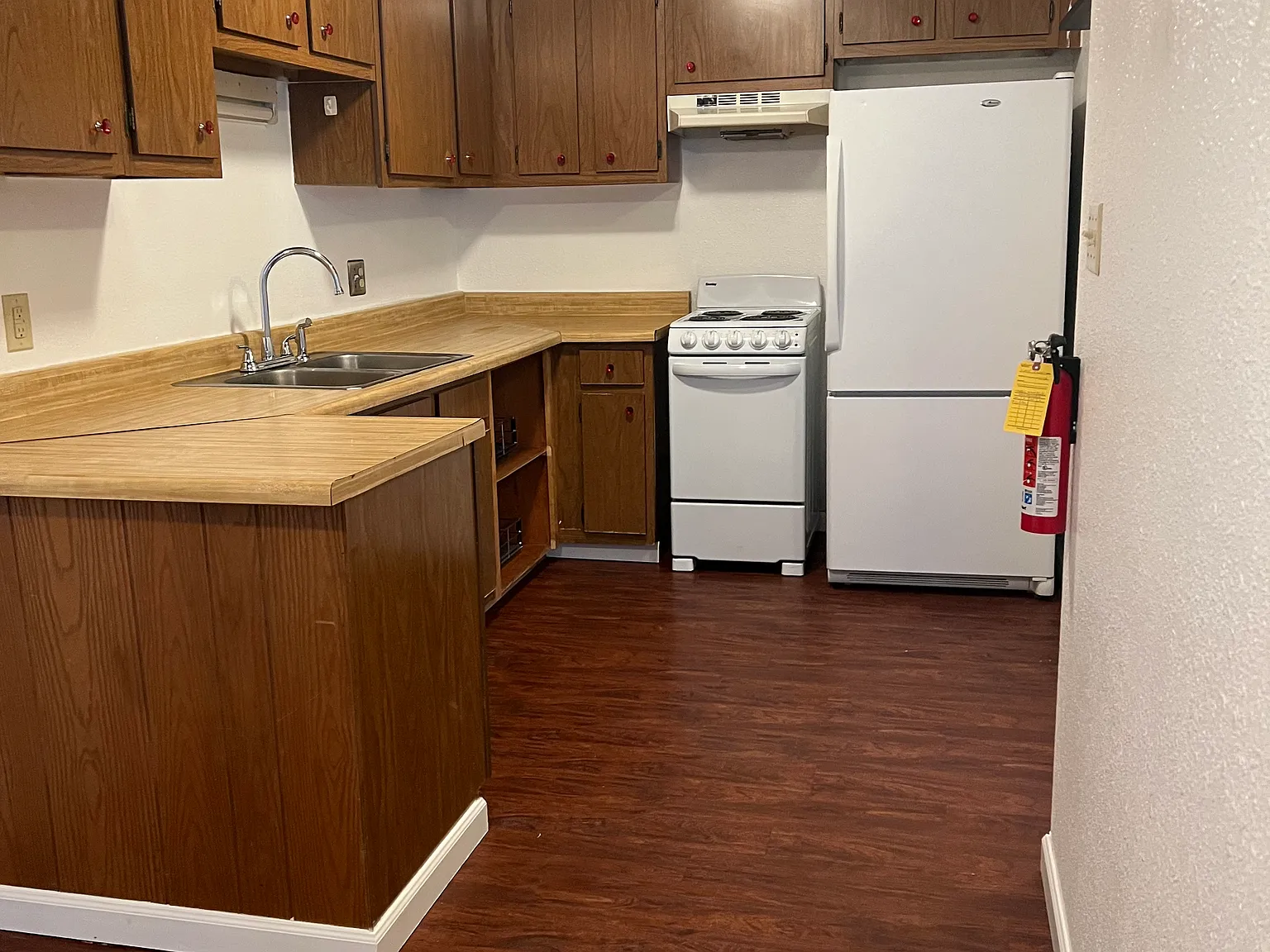 1 bed, 750 sqft, $1,300 — Photo 4