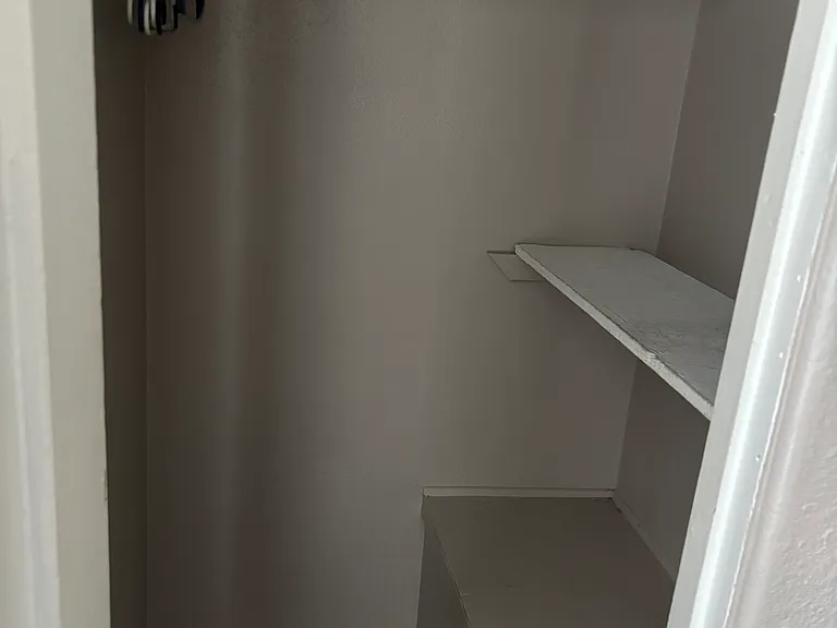 1302 Fullilove Dr — Photo 3