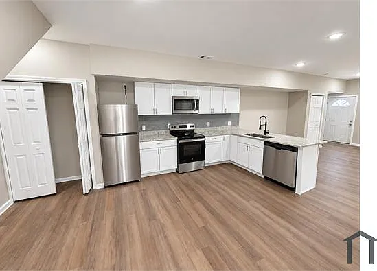 3 bed, 1750 sqft, $1,900 — Photo 4