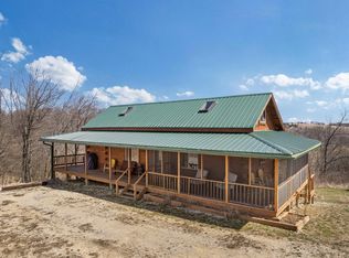 1878 Trophy Run Ln, Harpers Ferry, IA 52146