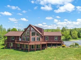 90 Freezeland Manor Dr, Linden, VA 22642