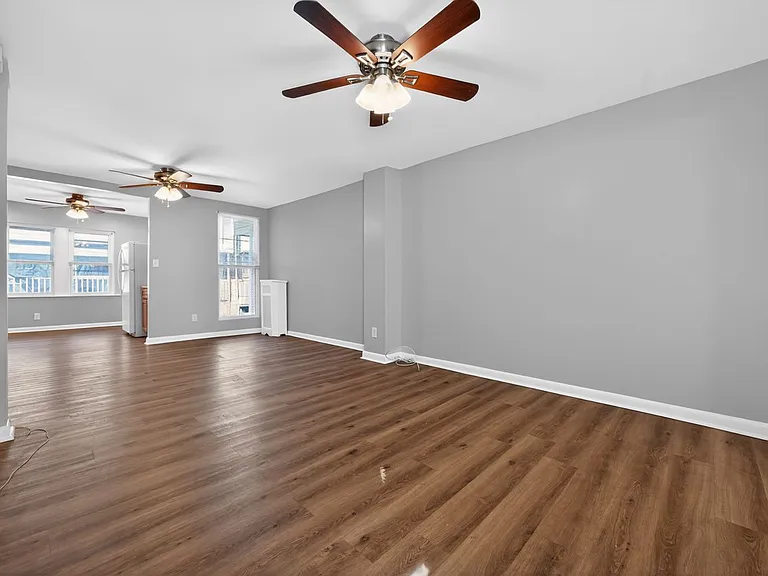 5918 Malta St — Photo 3