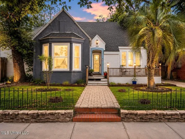 1090 Cherokee St, Biloxi, MS 39530