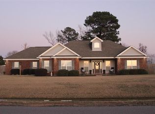 160 Lois Ln, Wetumpka, AL 36092