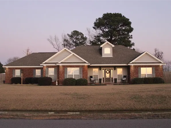 160 Lois Ln, Wetumpka, AL 36092