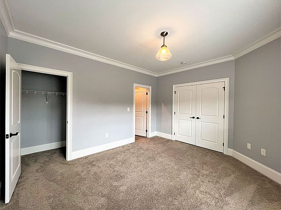 4th image of 1121 Andalusian Way