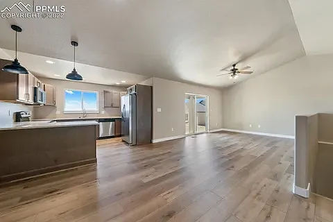 1229 N Picketwire Ln — Photo 27