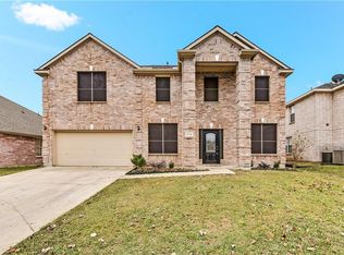 312 Creek Point Ln, Arlington, TX 76002