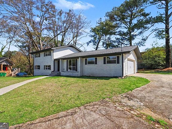 4th image of 2824 Tralyn Ct