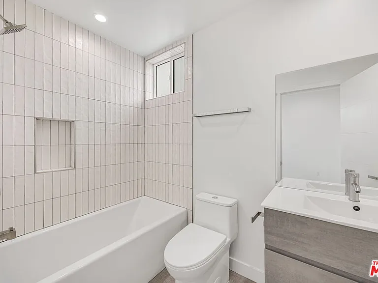 11253 Hatteras St — Photo 8