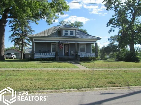 1344 Braden Ave, Chariton, IA 50049