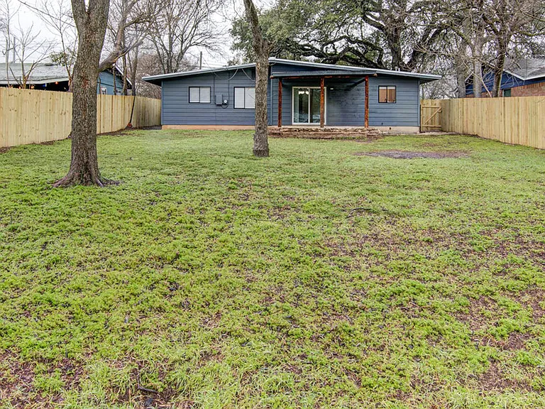 4707 Menchaca Rd — Photo 23