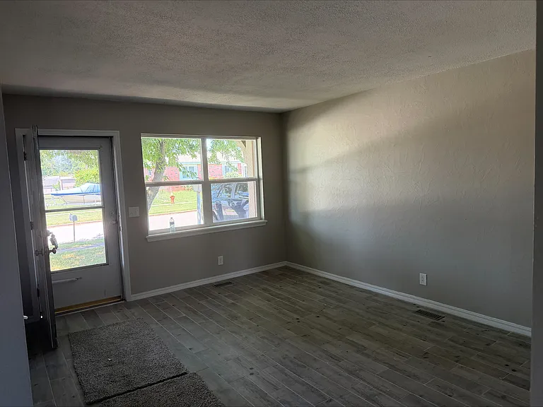 Sitting Room/Den