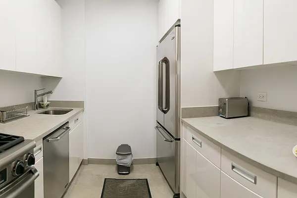 Rented by NY Living Solutions | media 4