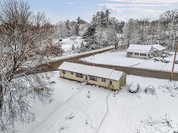 3rd image of 658 Lucy Knowles Road