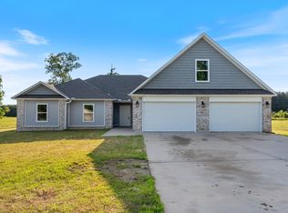 15987 E Miller Sardis Rd, Bauxite, AR 72011