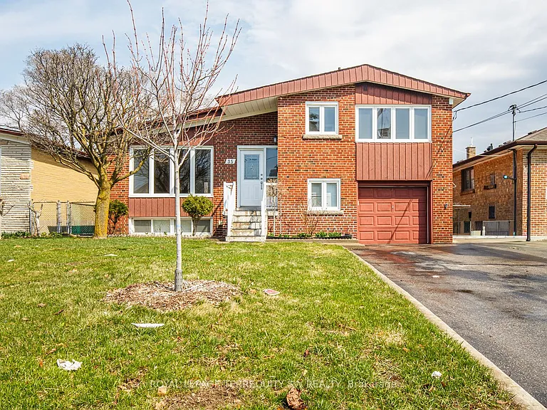 35 Euphrasia Dr — Photo 1