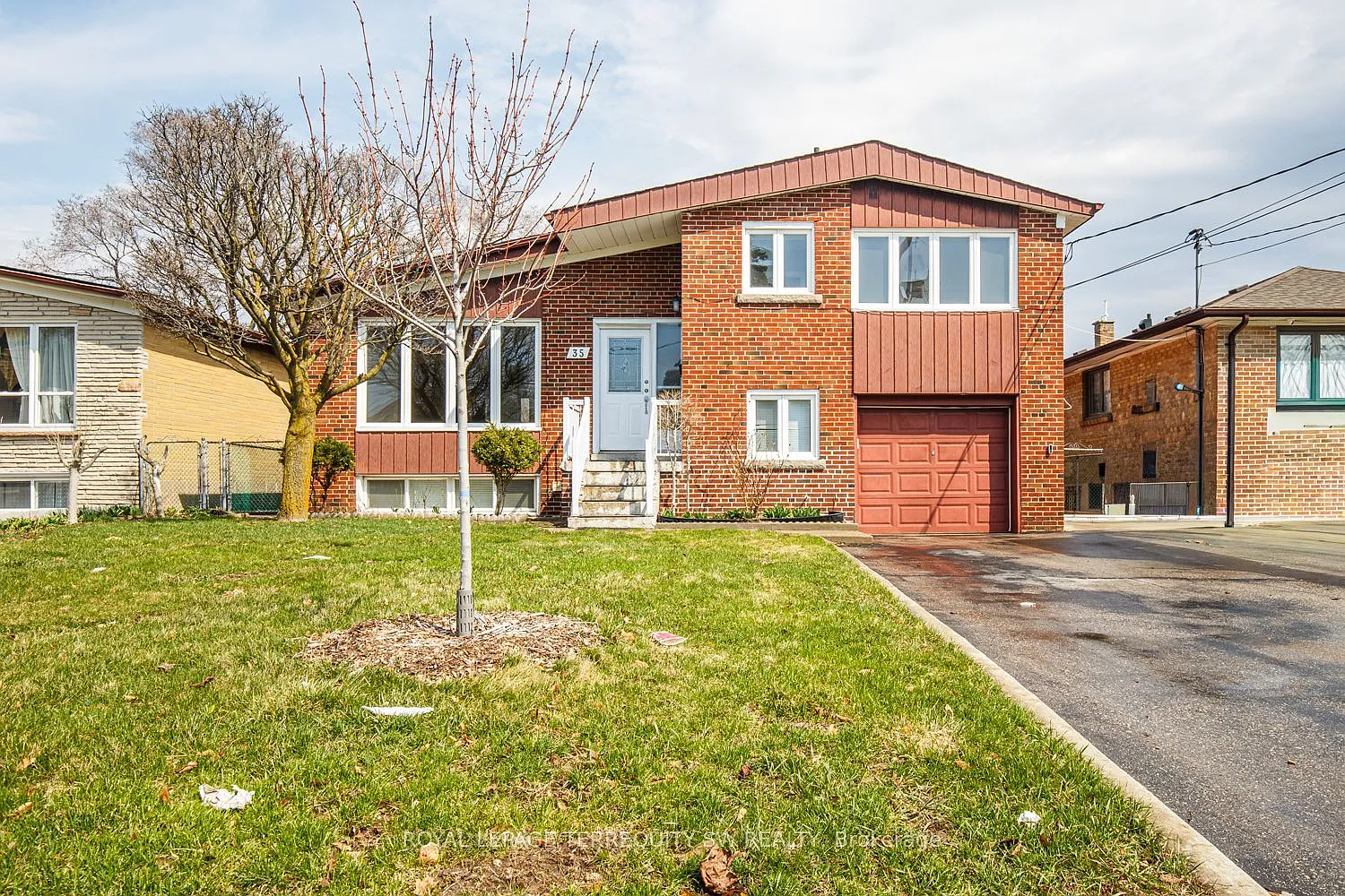 35 Euphrasia Dr photo 1