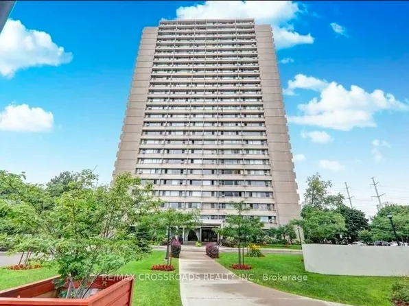735 Don Mills Rd, Toronto, ON