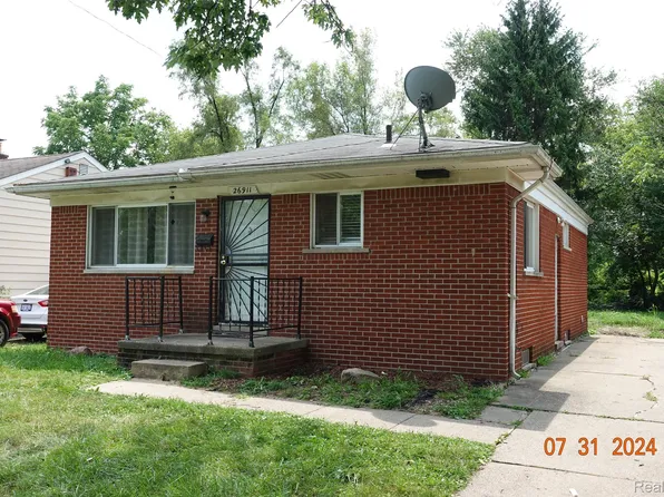 26911 Yale St, Inkster, MI 48141
