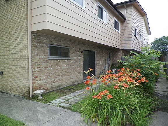 2nd image of 9013 Sherry Ln