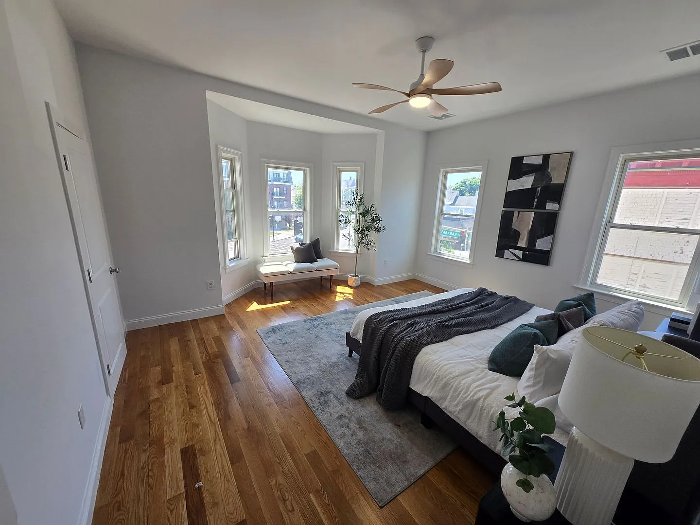 355 Adams Street — Photo 4