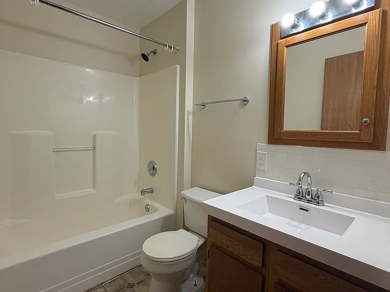 938 Woodville Rd #2 — Photo 12