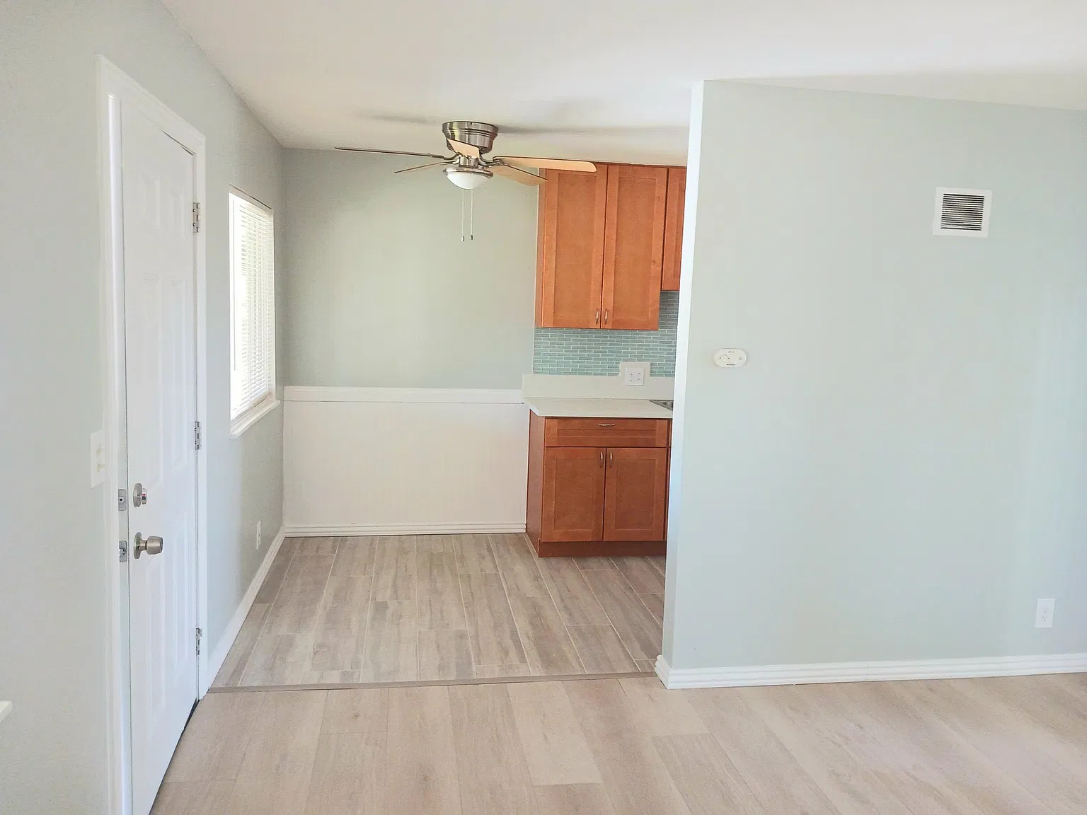 846 Magnolia Ave — Photo 4